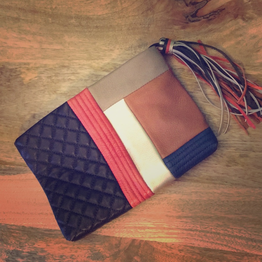 Geometric pattern Clutch